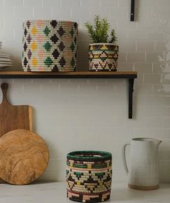 RWANDA 7" Medium Dusty Peach & Fir Planter