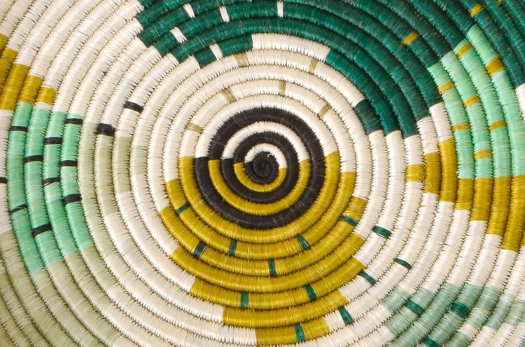 RWANDA Abstract Ivy Circular Tray 7 RWANDA Abstract Ivy Circular Tray