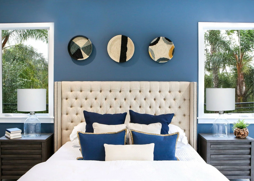 UGANDA Opal Gray Color Blocked Raffia Tray HOME 9 UGANDA Opal Gray Color Blocked Raffia Tray HOME