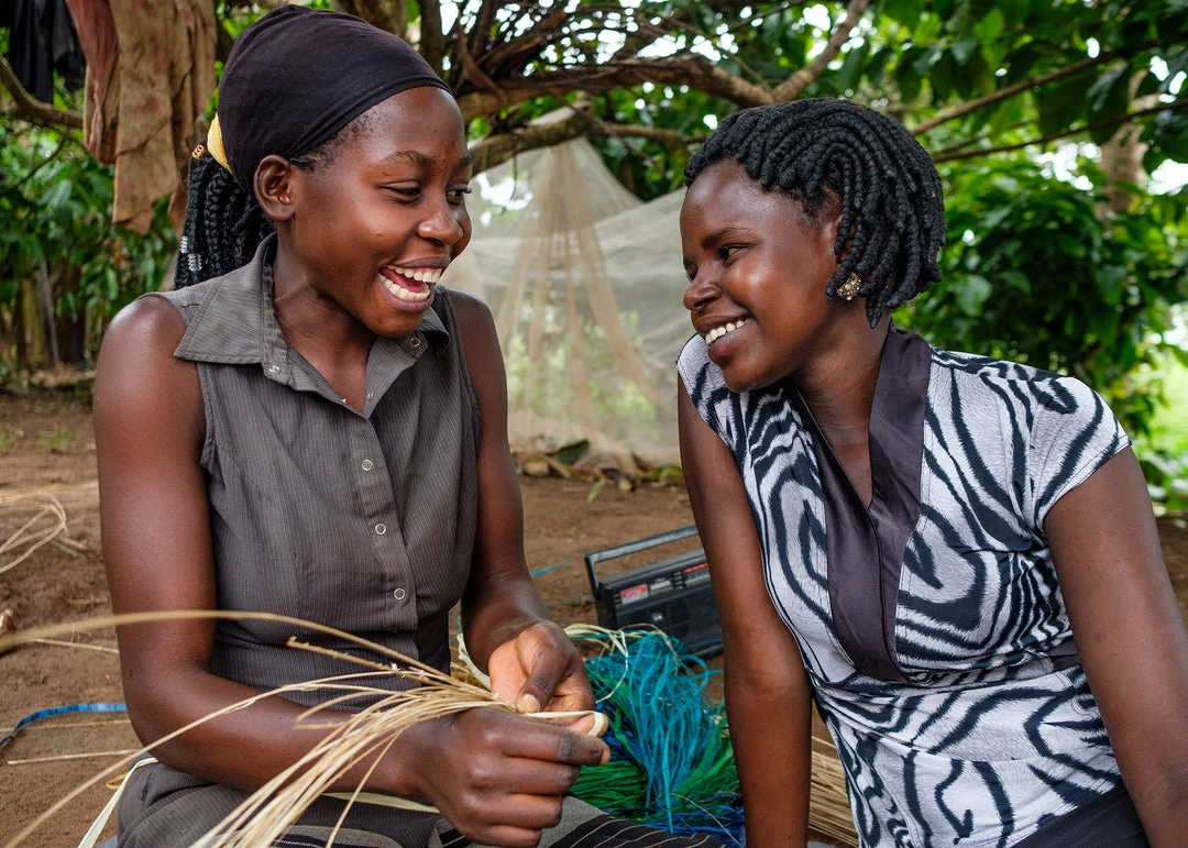 UGANDA Large Burgundy Color Blocked Box 4 UGANDA Large Burgundy Color Blocked Box