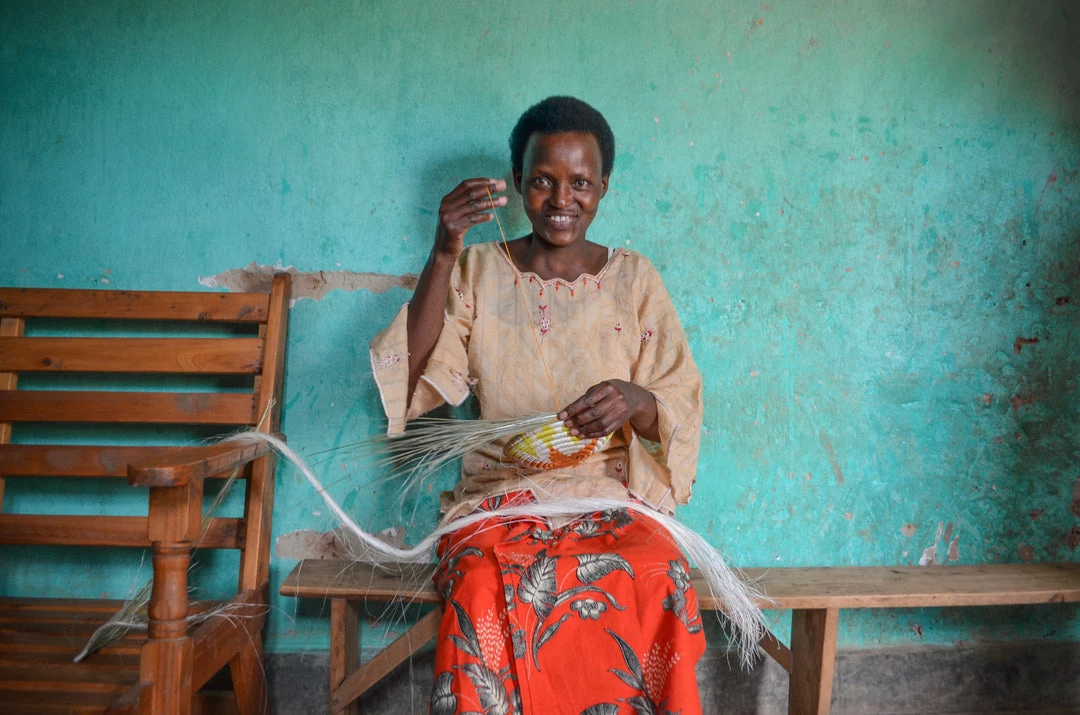 RWANDA HOME Small Neon Mtoto Trivet 6 RWANDA HOME Small Neon Mtoto Trivet