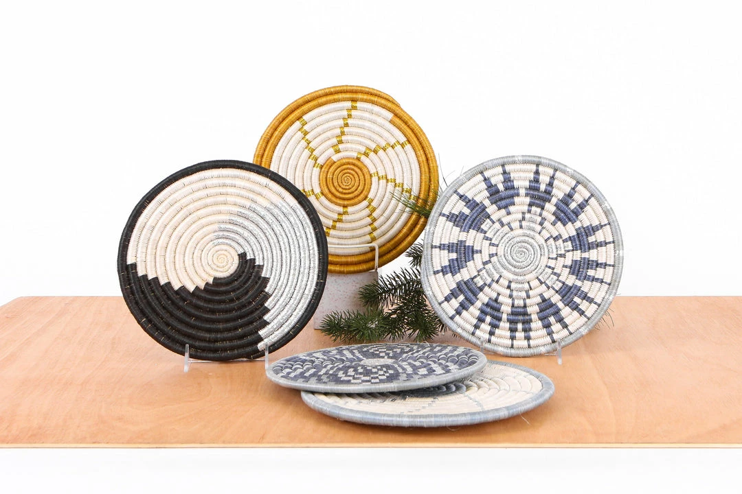 RWANDA Spiral Metallic Gold Hot Pad HOME 5 RWANDA Spiral Metallic Gold Hot Pad HOME